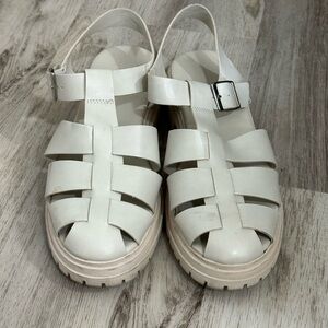 Old Navy Women's Fisherman Sandals